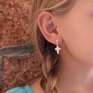 Boucles d'oreilles croix en nacre rose BONACENF004A