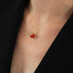 Pendentif en or et sa perle de corail rouge PDCORM004O1