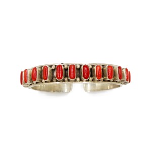 Bracelet en cabochon de corail BRCORF0075A