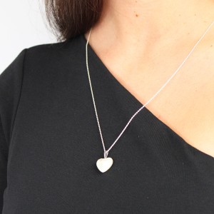 Pendentif coeur en nacre blanc moyen PDNACF002A