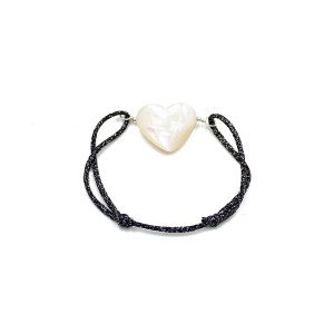 Bracelet coeur en nacre et cordon noir BRNACF0060A