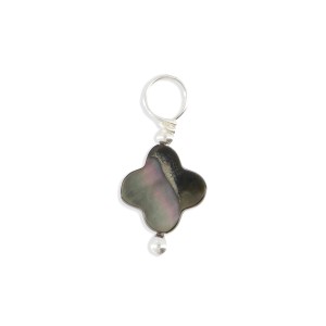 Pendentif trèfle en nacre noire PDNACENF0010A