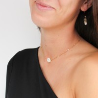 Collier chaine et sa pastille de nacre blanche CONACF0057V