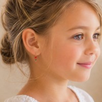 Boucles pendantes en corail et pierre BOCORENF004G