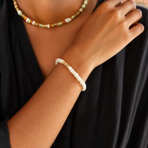 Bracelet en rondelles de nacre blanche BRNACF0017G