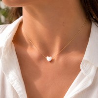 Collier avec cœur en nacre CONACF0036G