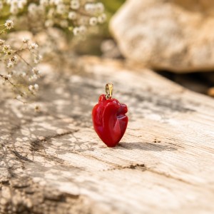 Coeur en corail rouge monté sur Or PDCORF0032O