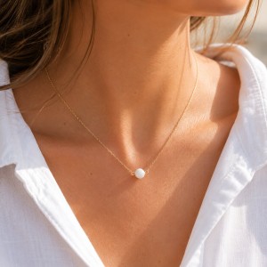 Collier avec sa perle de nacre blanche CONACF0035G