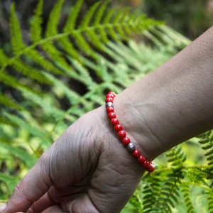 Bracelet en perles de corail rouge BRCORF0018A